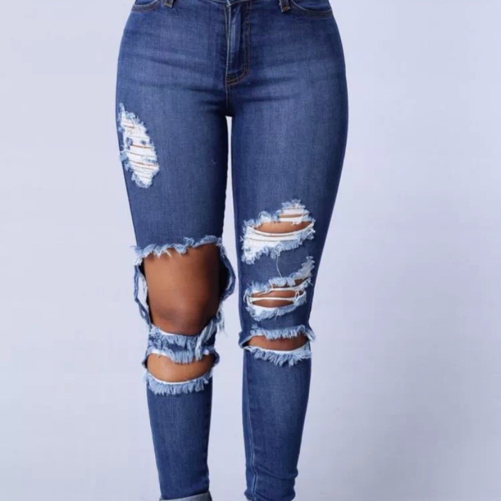 FASHION NOVA beach bum jeans. Size 11